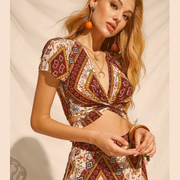 Primal Crop Top & Maxi Skirt Set - Picture 4 of 4